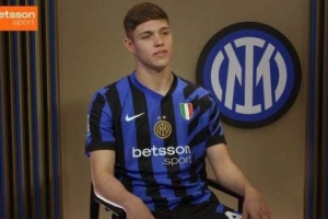 意媒：帕拉西奥斯决定留队，国米尊重他的意愿并已停止引进新后卫