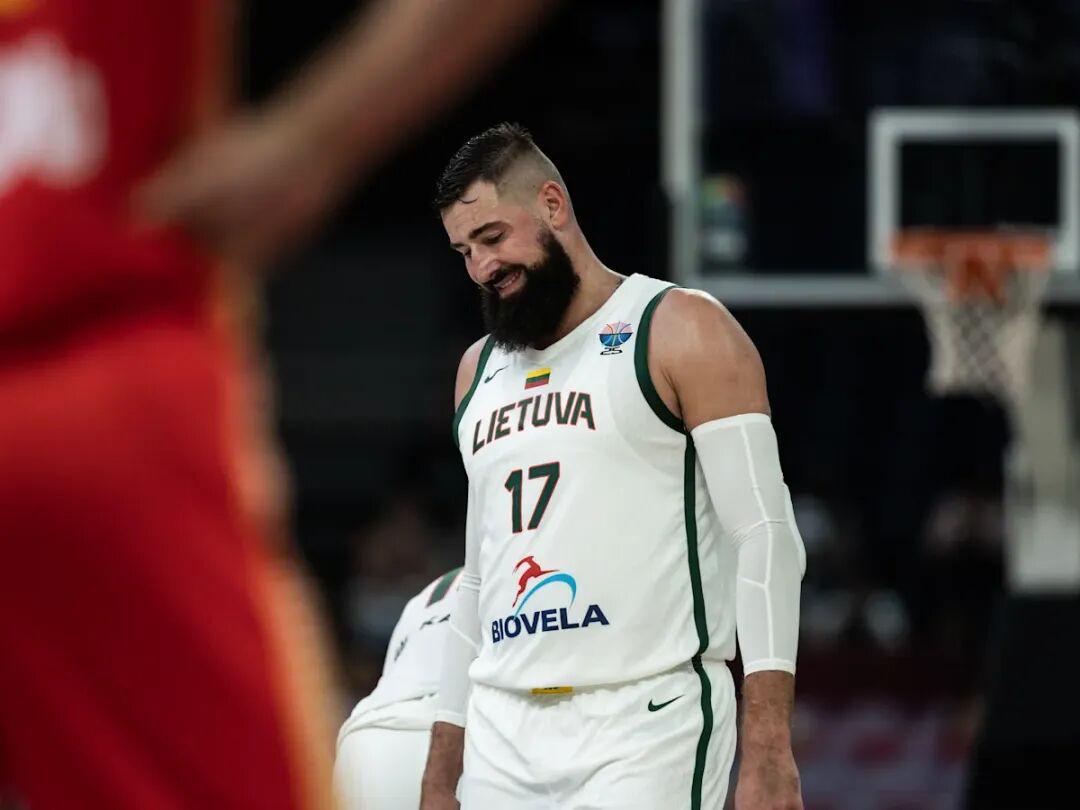 MK体育资讯-场均15.7分！欧锦赛的瓦兰，什么水平？