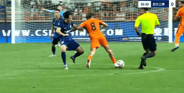 mk体育官方-中超战报：罗竞世界波，李松益自摆乌龙，云南玉昆2-1武汉三镇