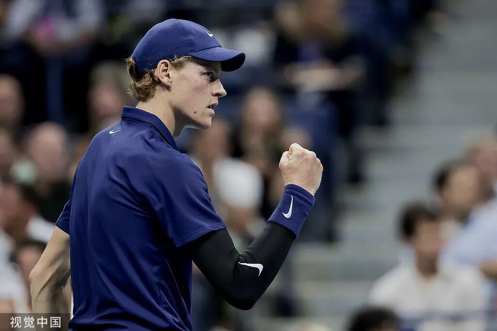 体育赛事平台-美网第13日男单决赛出炉：阿卡直落三盘胜德约 辛纳苦战艰难晋级