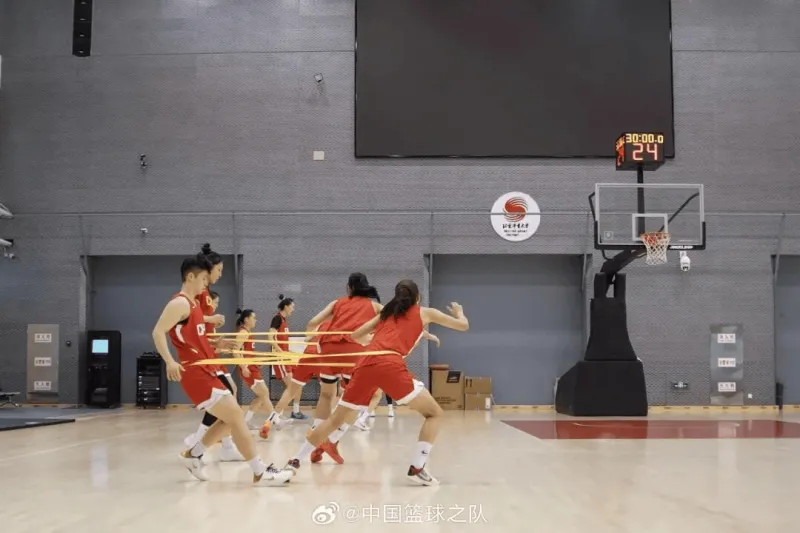 竞技体育-中国篮协发布要闻速览：三篮U23国家男队和女队获世界杯8强