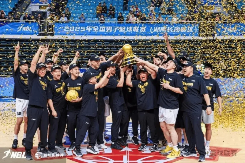 竞技体育-中国篮协发布要闻速览：三篮U23国家男队和女队获世界杯8强