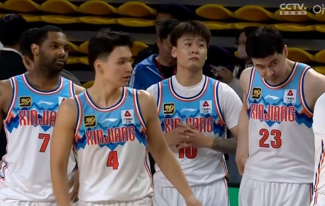 新疆男篮考察两名大外援,达卡里场均24.8+13.6,巴尔文场均18+12