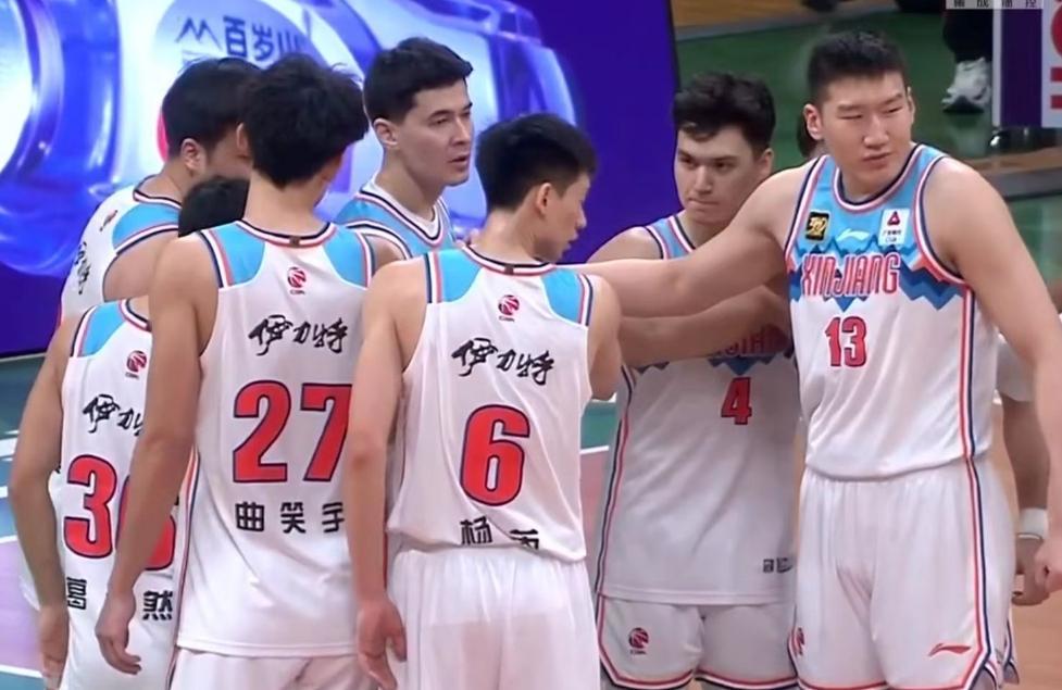 新疆男篮考察两名大外援,达卡里场均24.8+13.6,巴尔文场均18+12