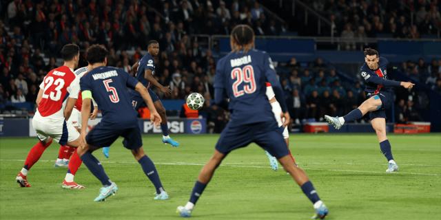 MK体育资讯-从遭放弃到共同杀入决赛，法维安让恩里克认错