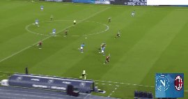 体育新闻-【意甲】AC米兰1比2客负那不勒斯 卢卡库破门