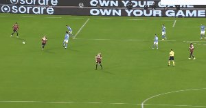 体育新闻-【意甲】AC米兰1比2客负那不勒斯 卢卡库破门