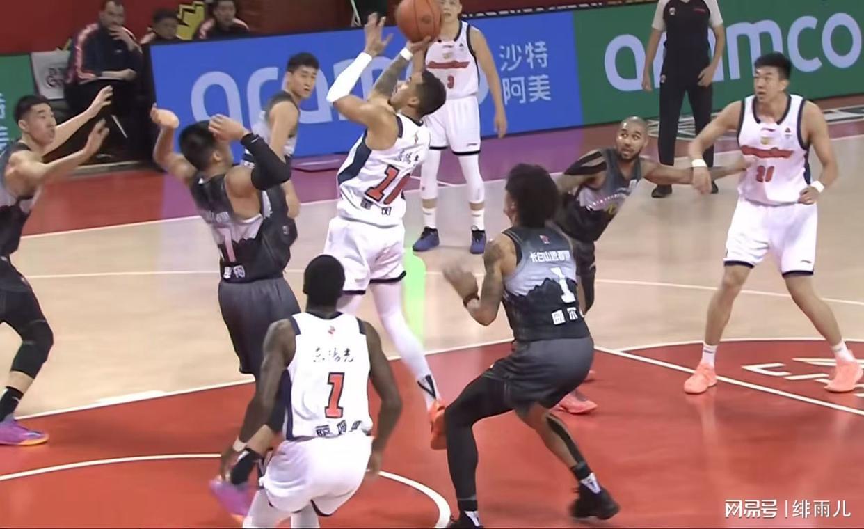 MK体育直播-不打了！广东强力外援确认下家，朱芳雨彻底失去“后路”！