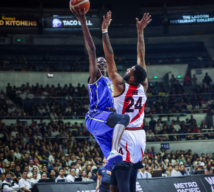 体育新闻-PBA文班亚马?波尔场均37.3+16.3+3.5帽 太阳未续约他后悔吗?|蒂姆·波尔|菲尼克斯太阳队|纽约尼克斯队|奥兰多魔术队|波尔-波尔_新浪体育_新浪新闻