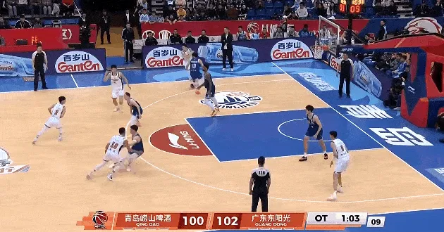 王洪泽下顺接球扣空篮砍下20分,广东加时剩1分钟领先青岛4分